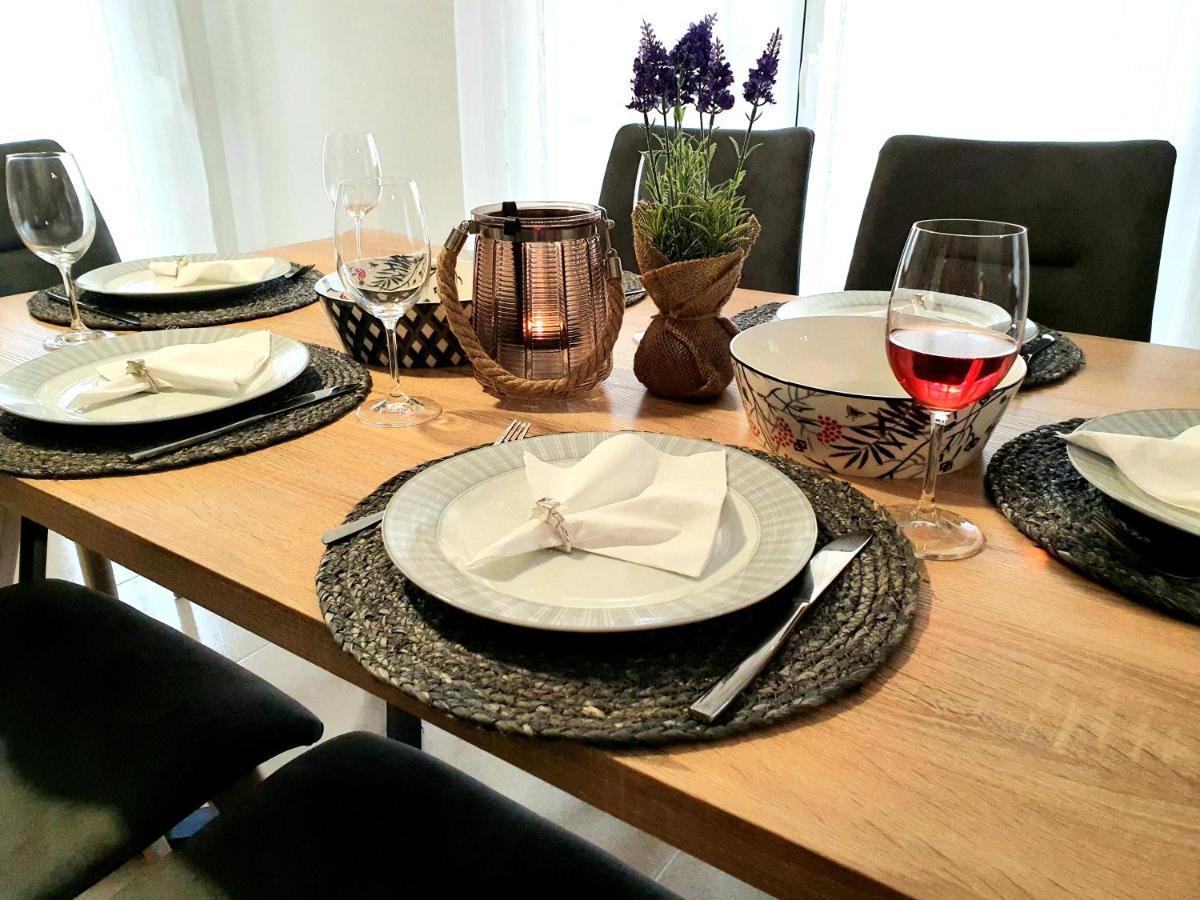 Onar Luxury Apartment Néa Péramos 外观 照片