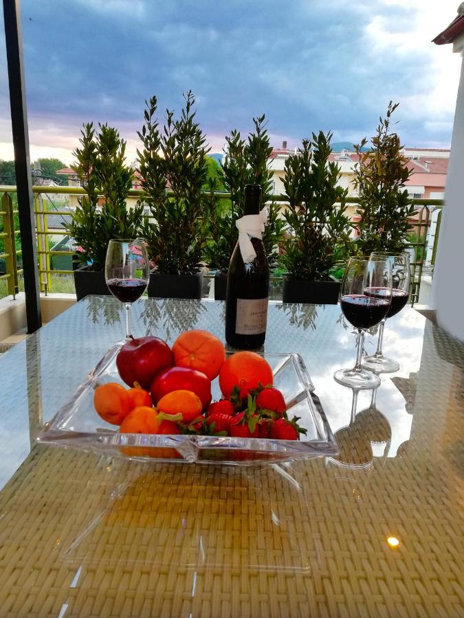 Onar Luxury Apartment Néa Péramos 外观 照片