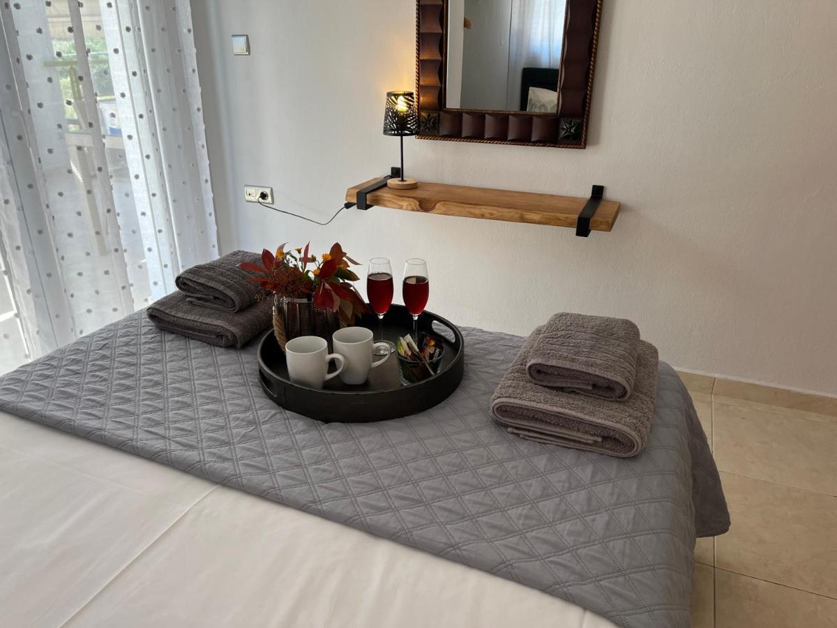 Onar Luxury Apartment Néa Péramos 外观 照片
