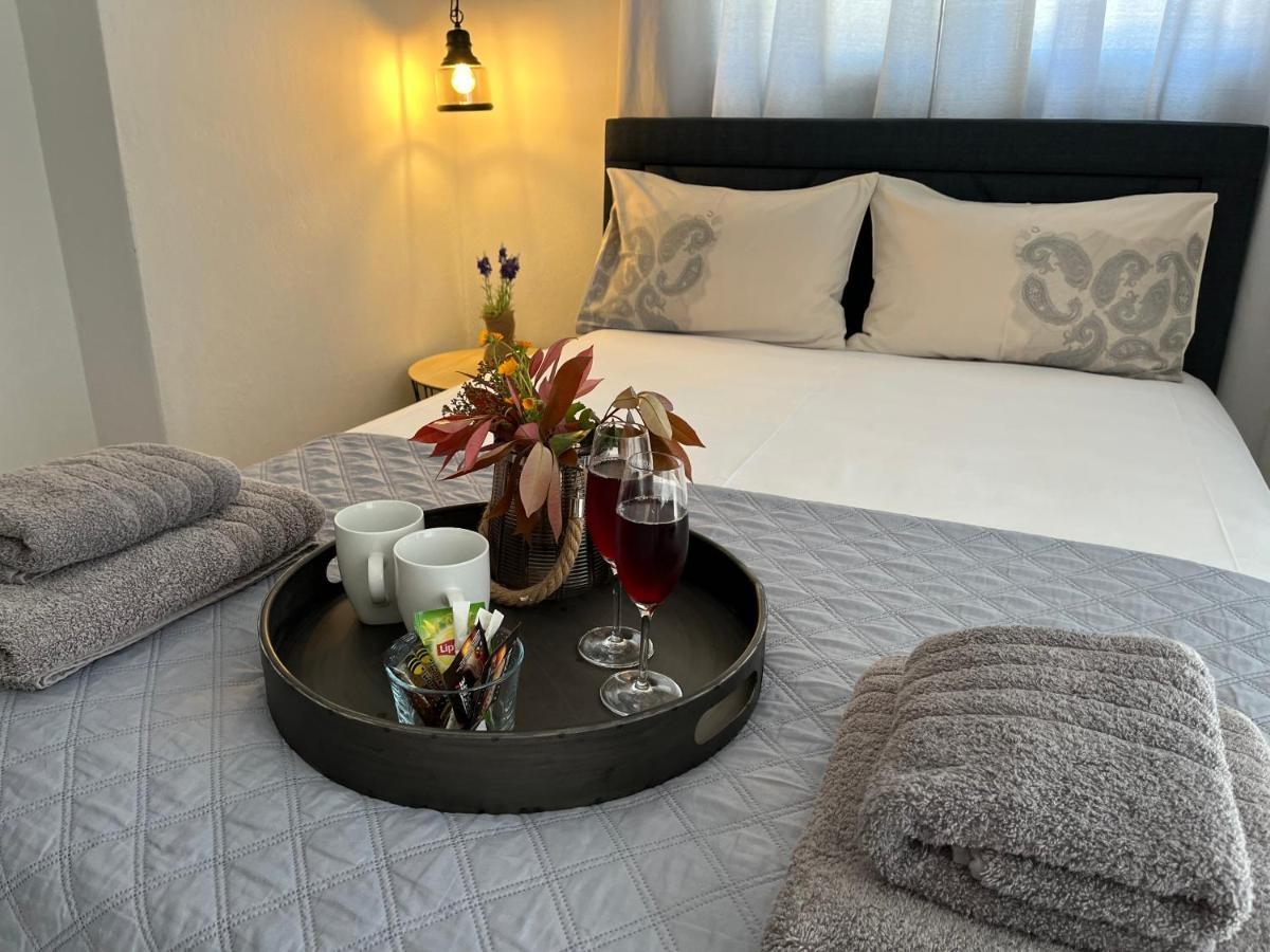 Onar Luxury Apartment Néa Péramos 外观 照片